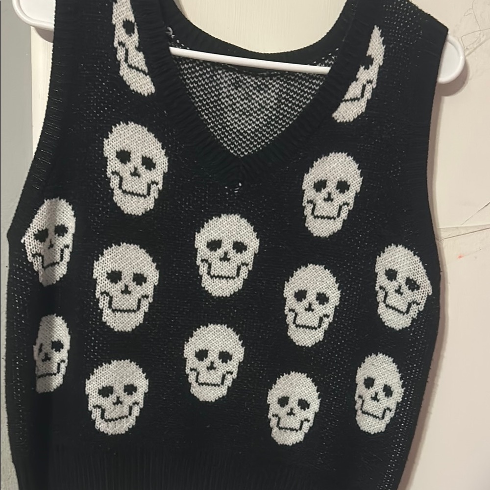 Black Skull Pattern Knit Vest